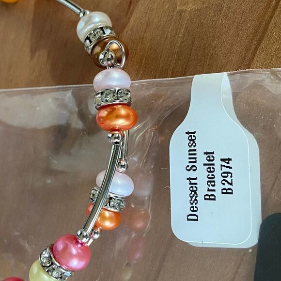 Vantel Pearl Co.  Desert Sunset Bracelet. $16 ea or bundle 3 for $25 - Picture 7 of 10